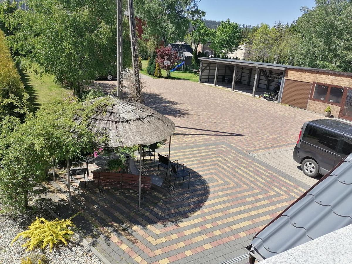 Apartamenty Pod Dzikowcem Boguszow-Gorce Exterior photo