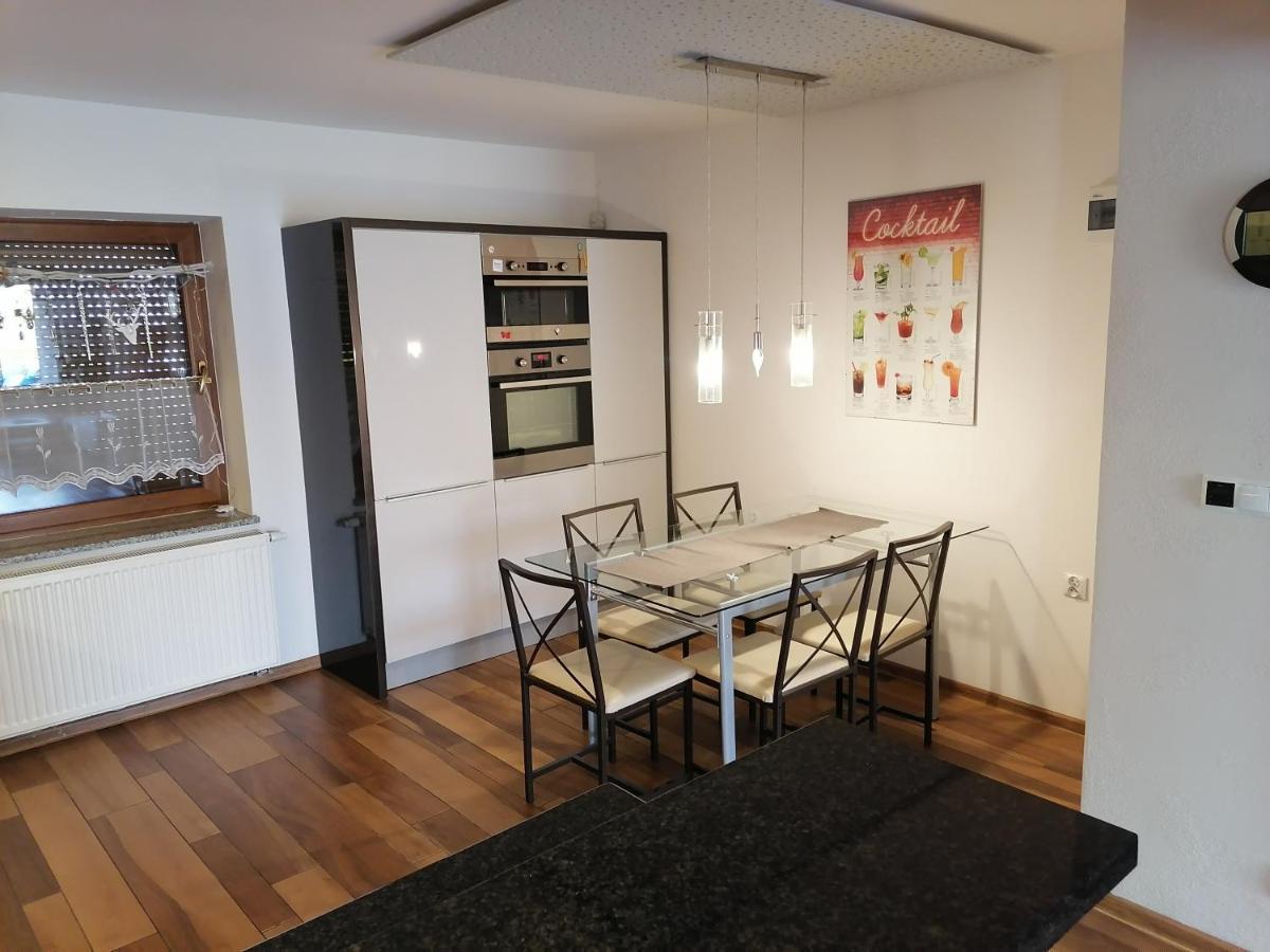 Apartamenty Pod Dzikowcem Boguszow-Gorce Exterior photo