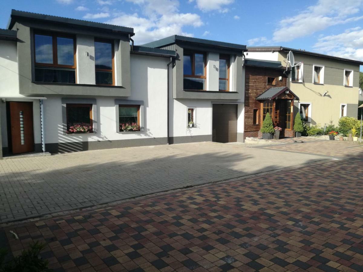 Apartamenty Pod Dzikowcem Boguszow-Gorce Exterior photo